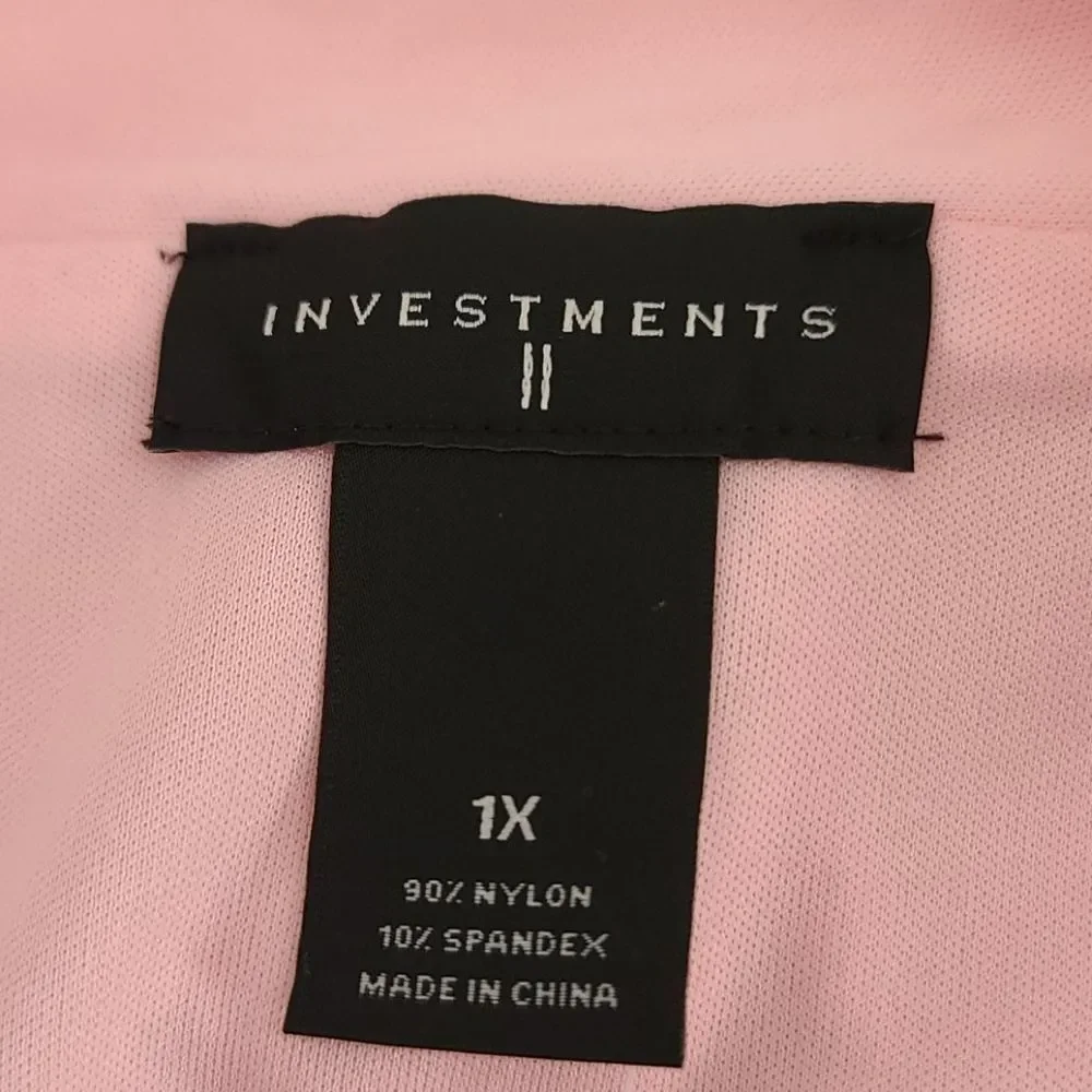 PLUS SIZE, INVESTMENTS TOP - Picture 7 of 8